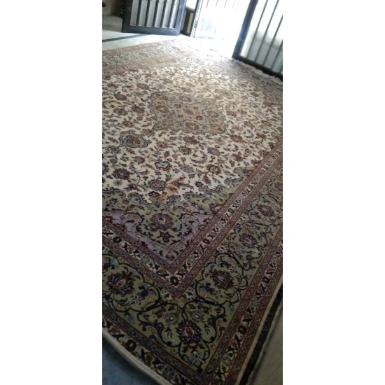 Old Riyaz ul Jannah ریاض الجنۃ   Carpet Shah Faisal Time