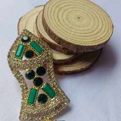 Premium Nalain Sharif Badge – Green & White Pearls with Golden Base and Jewel Pendant