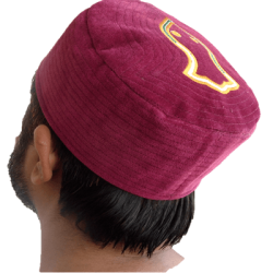 Maroon Nalain Kufi Cap – Embroidered Velvet Hat with Blessed Symbol of the Prophet ﷺ
