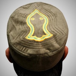 Henna Green Nalain Kufi Cap – Embroidered Velvet Hat with Blessed Symbol of the Prophet ﷺ